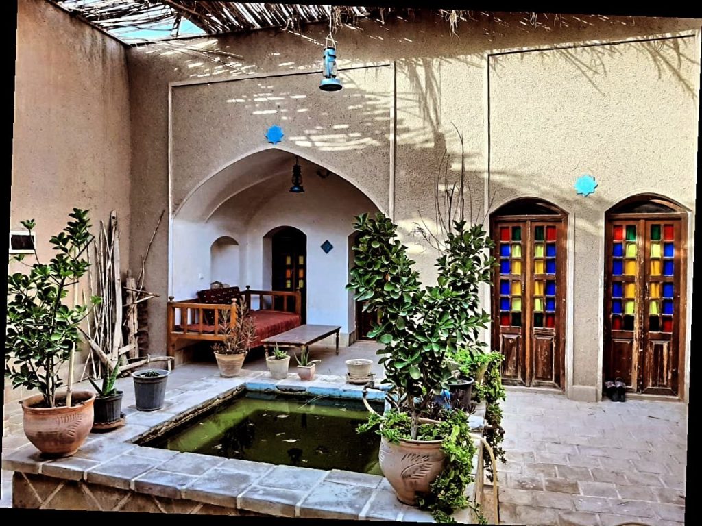 بهترین اقامتگاه‌های بوم‌گردی سمنان برای تجربه‌ای اصیل از زندگی کویری