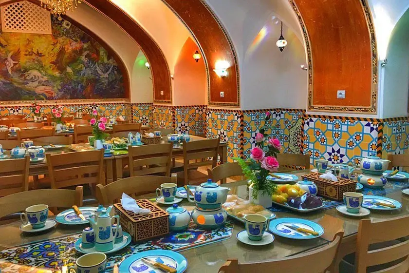 بهترین رستوران‌های سنتی سمنان برای لذت بردن از غذاهای محلی و اصیل ایرانی
