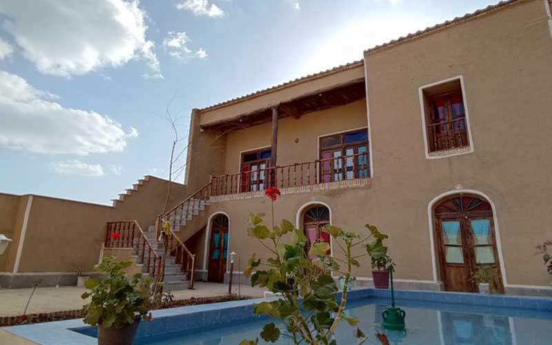 تجربه اقامت در خانه‌های سنتی طبس | سفری به دل تاریخ کویر